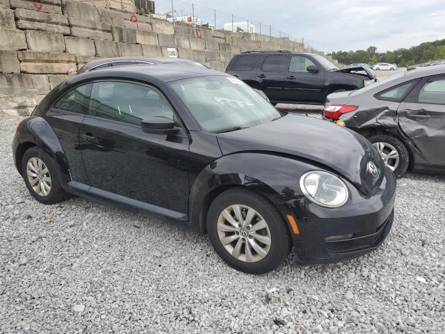 3VWFP7AT5DM688956 - 2013 VOLKSWAGEN BEETLE BLACK photo 4