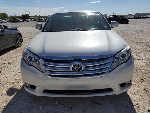 4T1BK3DB6BU388861 - 2011 TOYOTA AVALON BASE WHITE photo 5