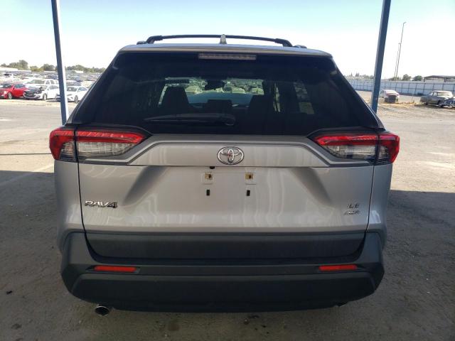 JTMG1RFV6KD020509 - 2019 TOYOTA RAV4 LE Argent photo 6