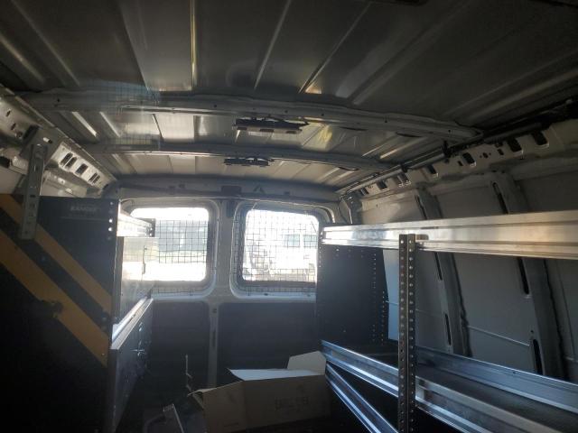 1GCWGAFPXP1252133 - 2023 CHEVROLET EXPRESS G2 WHITE photo 10