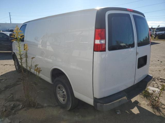 1GCWGAFPXP1252133 - 2023 CHEVROLET EXPRESS G2 WHITE photo 2