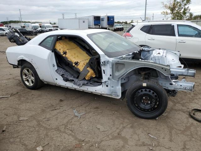 2C3CDZFJ8NH178056 - 2022 DODGE CHALLENGER R/T SCAT PACK WHITE photo 4