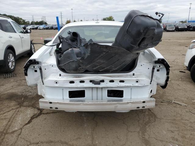 2C3CDZFJ8NH178056 - 2022 DODGE CHALLENGER R/T SCAT PACK WHITE photo 6