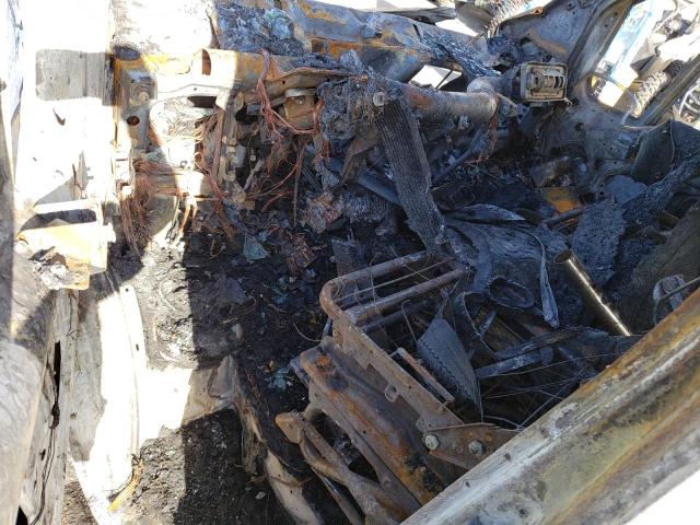 3C6TRVDG5KE533910 - 2019 RAM PROMASTER 2500 HIGH თეთრი ფოტო 8