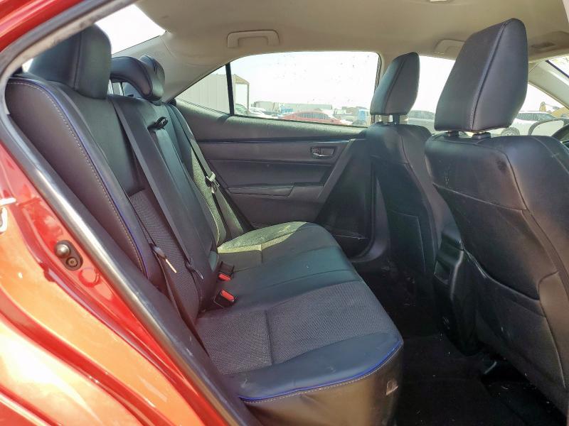 5YFBURHE5JP793742 - 2018 TOYOTA COROLLA L RED photo 10