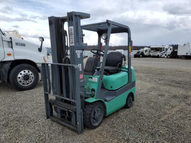 0000000AF82C00386 - 2017 MITSUBISHI FORKLIFT GREEN photo 2