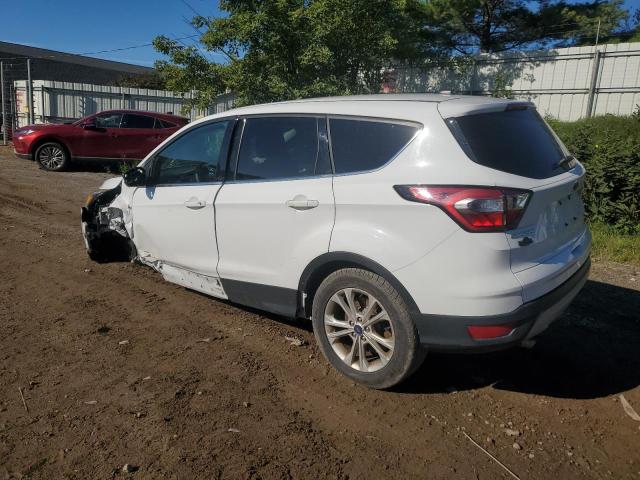 1FMCU0GD0HUE70863 - 2017 FORD ESCAPE SE WHITE photo 2