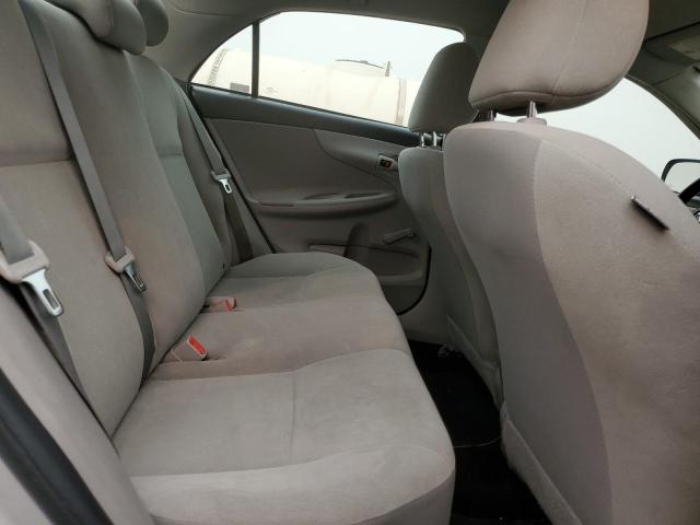 2T1BU4EE6DC083082 - 2013 TOYOTA COROLLA BASE Srebrny zdjęcie 10