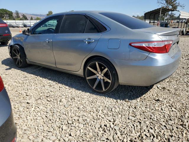 4T1BF1FK4GU196755 - 2016 TOYOTA CAMRY LE GRAY photo 2