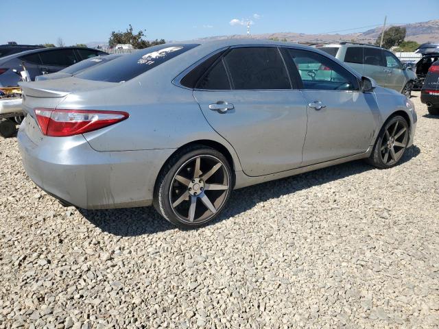 4T1BF1FK4GU196755 - 2016 TOYOTA CAMRY LE GRAY photo 3