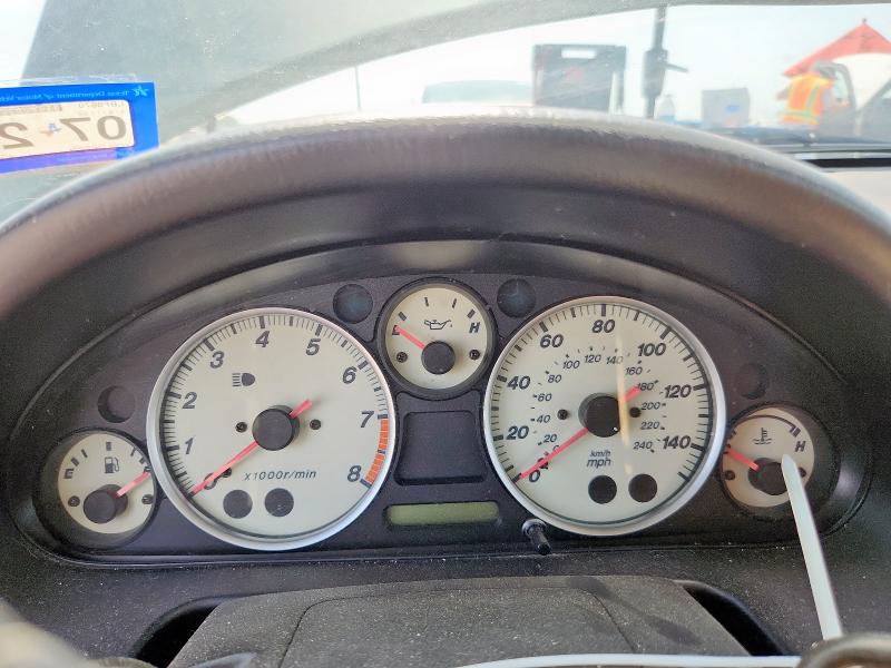 JM1NB353740409400 - 2004 MAZDA MX-5 MIATA BASE GREEN photo 9