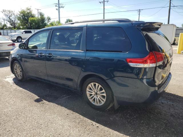 5TDYK3DC5BS005584 - 2011 TOYOTA SIENNA XLE BLUE photo 2