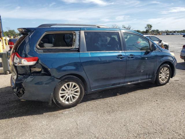 5TDYK3DC5BS005584 - 2011 TOYOTA SIENNA XLE BLUE photo 3