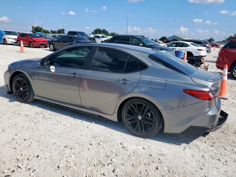 4T1DAACK7SU565323 - 2025 TOYOTA CAMRY XSE GRAY photo 2