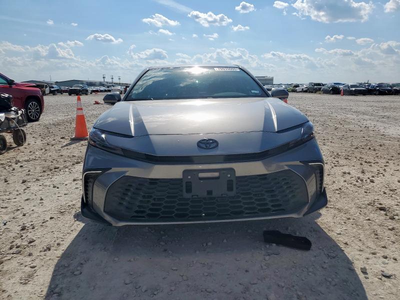 4T1DAACK7SU565323 - 2025 TOYOTA CAMRY XSE GRAY photo 5