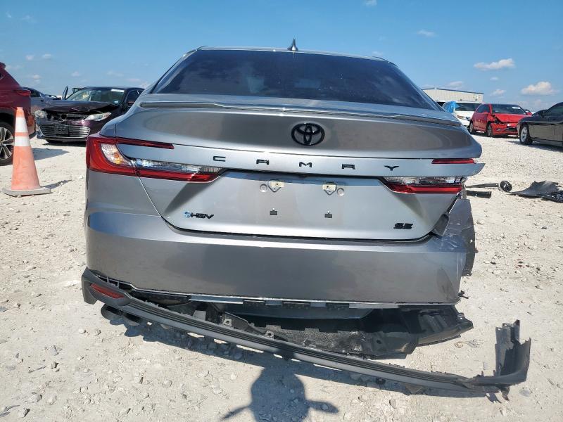 4T1DAACK7SU565323 - 2025 TOYOTA CAMRY XSE GRAY photo 6