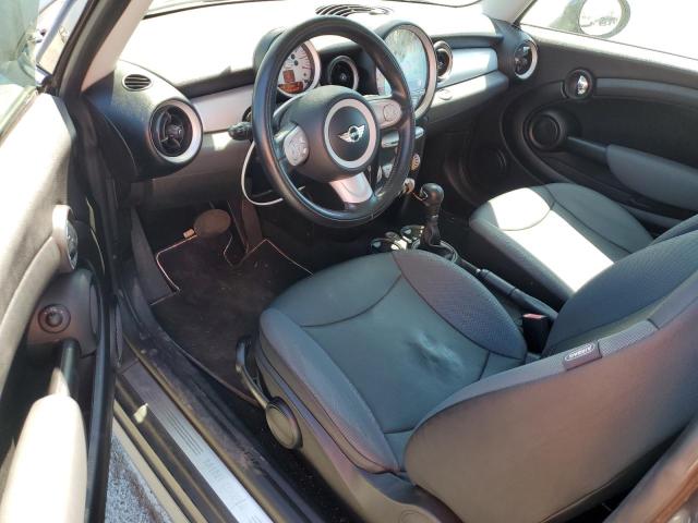 WMWMF3C58ATZ64190 - 2010 MINI COOPER GRAY photo 8
