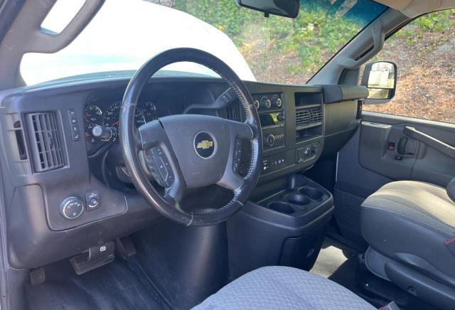 1GCWGAFP2M1207828 - 2021 CHEVROLET EXPRESS G2 WHITE photo 9