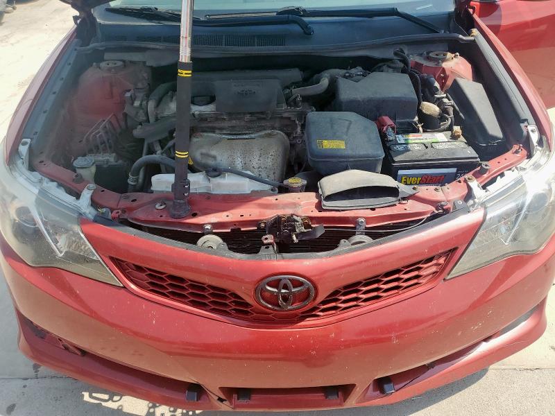 4T1BF1FK7CU567174 - 2012 TOYOTA CAMRY BASE RED photo 11