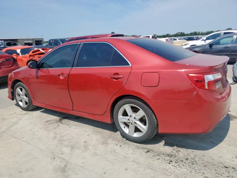 4T1BF1FK7CU567174 - 2012 TOYOTA CAMRY BASE RED photo 2