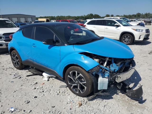 JTNKHMBX8K1038314 - 2019 TOYOTA C-HR XLE BLUE photo 4