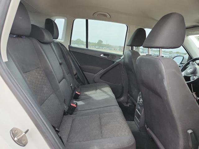 WVGAV3AX3EW549064 - 2014 VOLKSWAGEN TIGUAN S WHITE photo 11