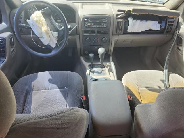 1J4GW48S1YC132604 - 2000 JEEP GRAND CHER LAREDO SILVER photo 8