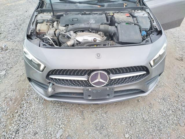 WDD3G4FB8KW002738 - 2019 MERCEDES-BENZ A 220 4MATIC GRAY photo 11