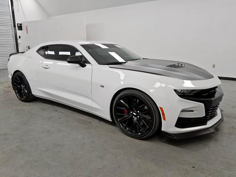 1G1FG1R71K0154949 - 2019 CHEVROLET CAMARO SS أبيض صورة 4
