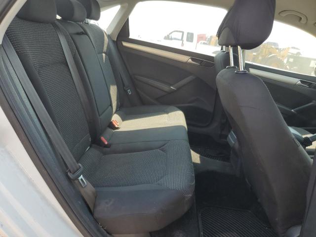 1VWAT7A3XGC051072 - 2016 VOLKSWAGEN PASSAT S WHITE photo 10