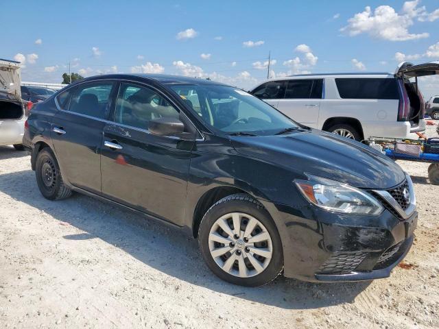 3N1AB7AP7JY245178 - 2018 NISSAN SENTRA S 黑色 照片 4