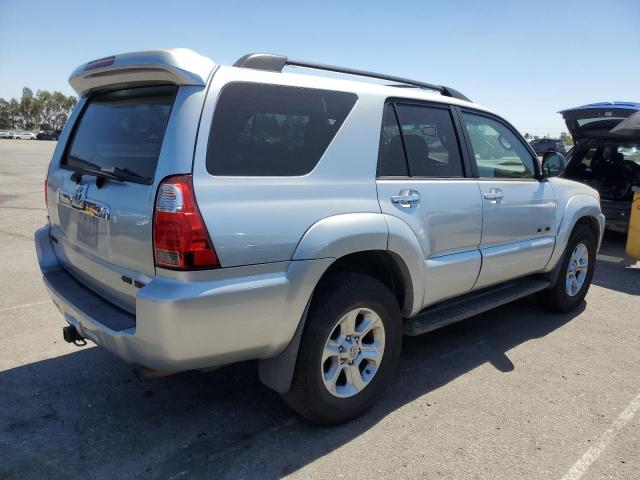 JTEBU14R770127359 - 2007 TOYOTA 4RUNNER SR5 SILVER photo 3