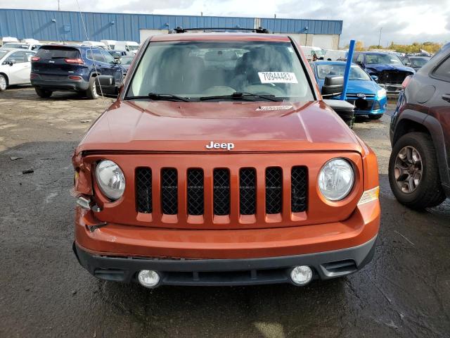 1C4NJRFBXCD608976 - 2012 JEEP PATRIOT LATITUDE ORANGE photo 5