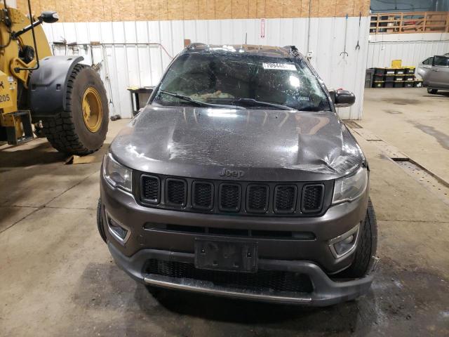 3C4NJDCB6LT221424 - 2020 JEEP COMPASS LIMITED GRAY photo 5