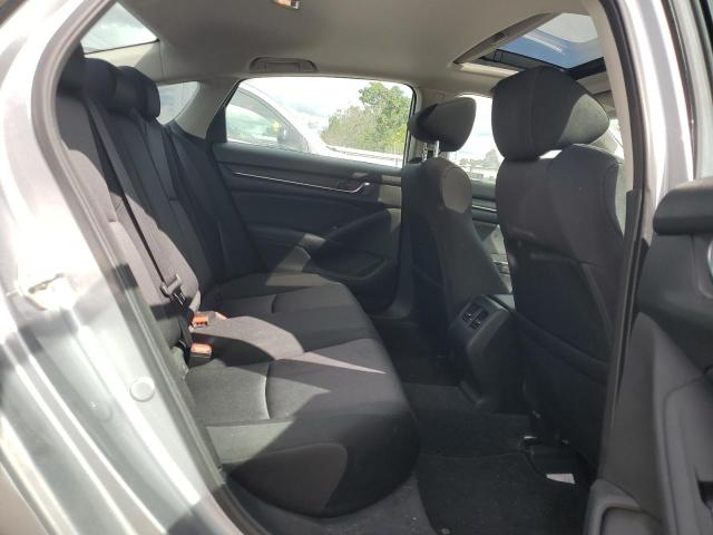 1HGCV1F49JA127972 - 2018 HONDA ACCORD EX SILVER photo 10