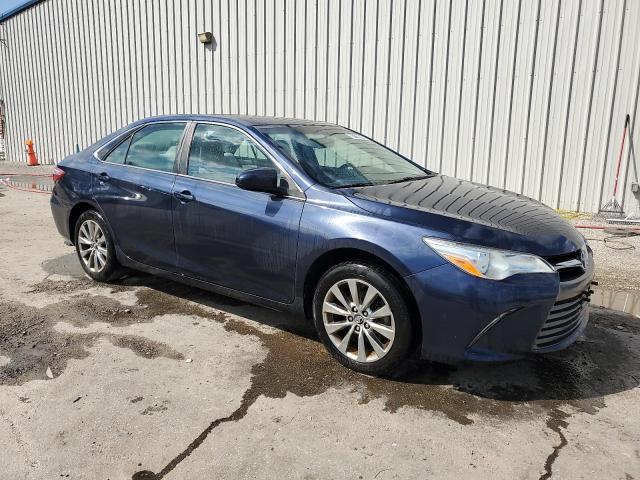 4T1BF1FK3HU791615 - 2017 TOYOTA CAMRY LE BLUE photo 4