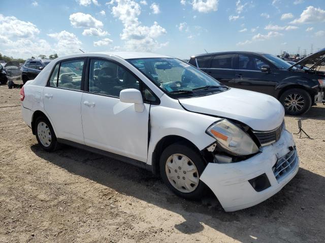 3N1BC11E29L442006 - 2009 NISSAN VERSA S WHITE photo 4