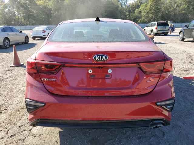 3KPF34AD2KE069342 - 2019 KIA FORTE GT LINE RED photo 6