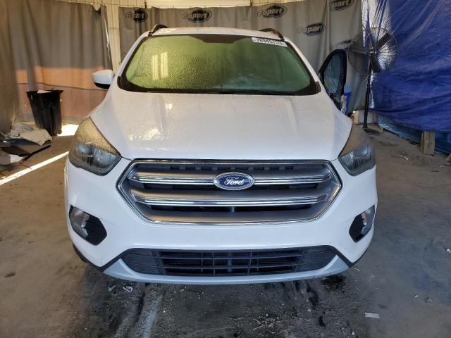 1FMCU0GD0HUB35439 - 2017 FORD ESCAPE SE WHITE photo 5