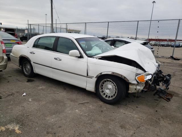 1LNFM81W4WY661357 - 1998 LINCOLN TOWN CAR EXECUTIVE WHITE photo 4