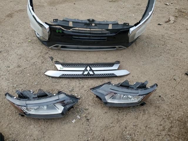 JA4AZ3A37KZ039245 - 2019 MITSUBISHI OUTLANDER SE თეთრი ფოტო 13