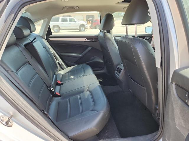 1VWBP7A37DC039773 - 2013 VOLKSWAGEN PASSAT SE SILVER photo 10