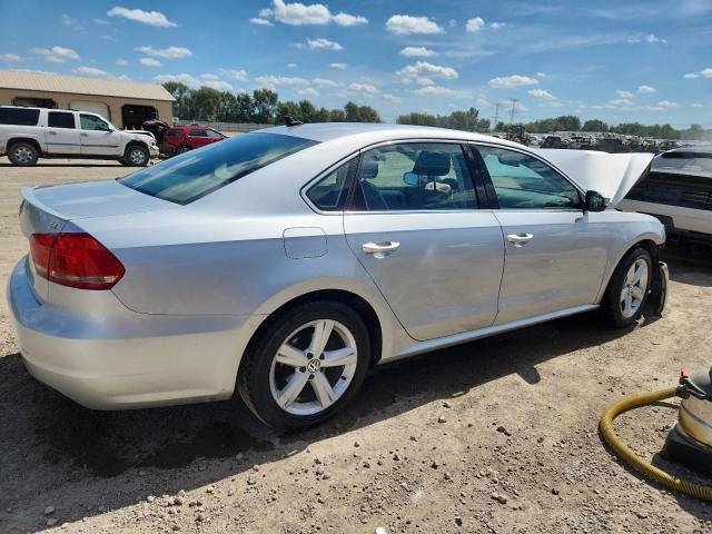 1VWBP7A37DC039773 - 2013 VOLKSWAGEN PASSAT SE SILVER photo 3