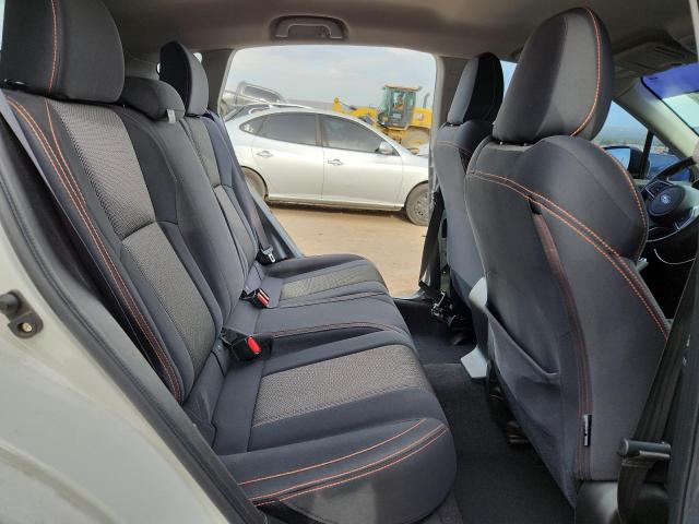 JF2GTABC3JG225106 - 2018 SUBARU CROSSTREK PREMIUM WHITE photo 11