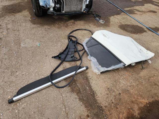 JF2GTABC3JG225106 - 2018 SUBARU CROSSTREK PREMIUM WHITE photo 13