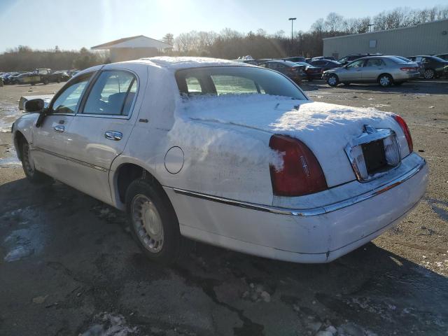 1LNHM81W62Y616794 - 2002 LINCOLN TOWN CAR EXECUTIVE WHITE photo 2