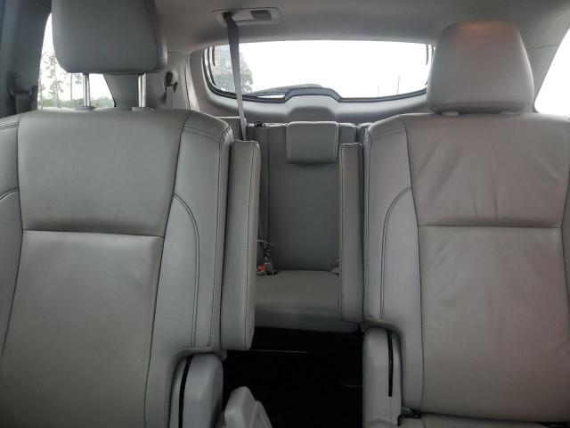 5TDJZRFH2KS613314 - 2019 TOYOTA HIGHLANDER SE 银色 照片 10