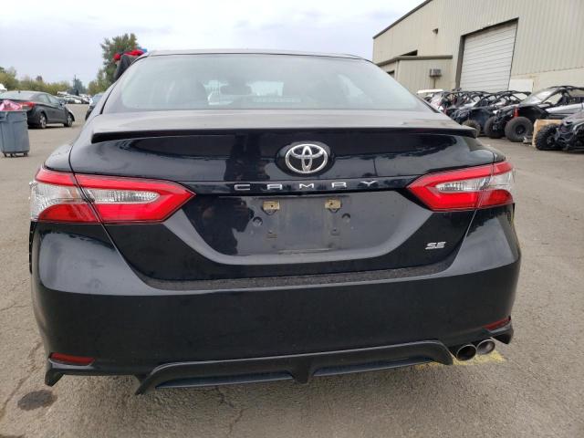 4T1B11HKXJU672008 - 2018 TOYOTA CAMRY L BLACK photo 6