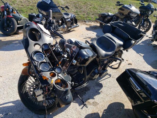 1HD1FCW126Y607059 - 2006 HARLEY-DAVIDSON FLHTCUI 黑色 照片 2