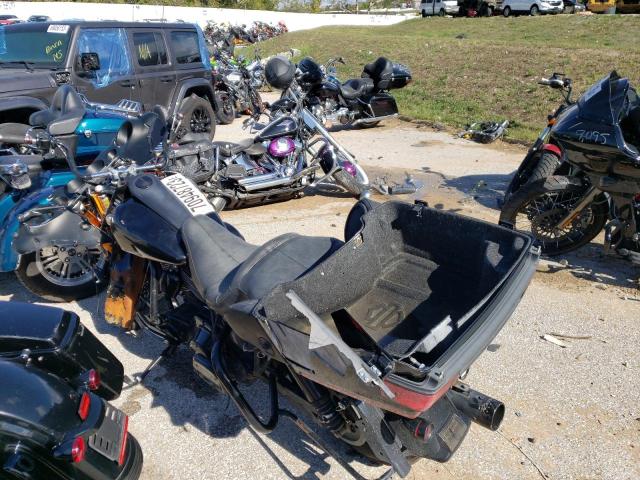 1HD1FCW126Y607059 - 2006 HARLEY-DAVIDSON FLHTCUI 黑色 照片 3